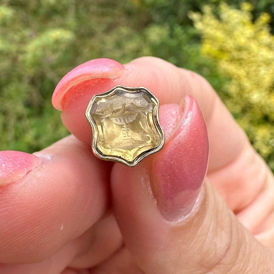 Early Victorian Gold Cased Seal with Citrine Intaglio of the Doves of Pliny | Parkin and Gerrish | Antique & Vintage Jewellery