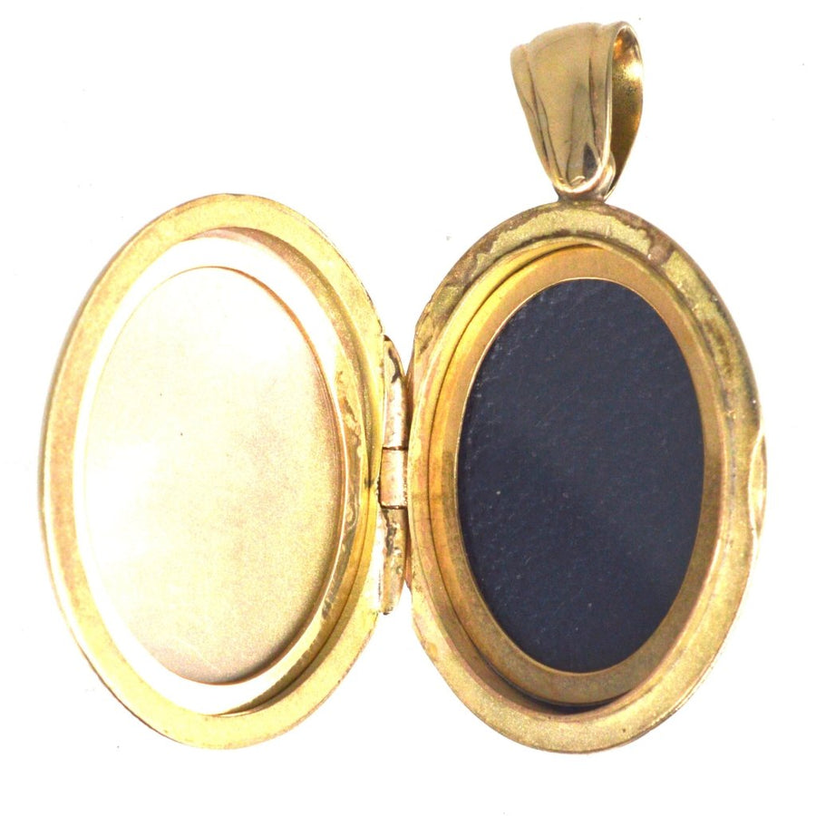 Vintage 9ct Gold Plain Oval Locket with Two Compartments | Parkin and Gerrish (UK)