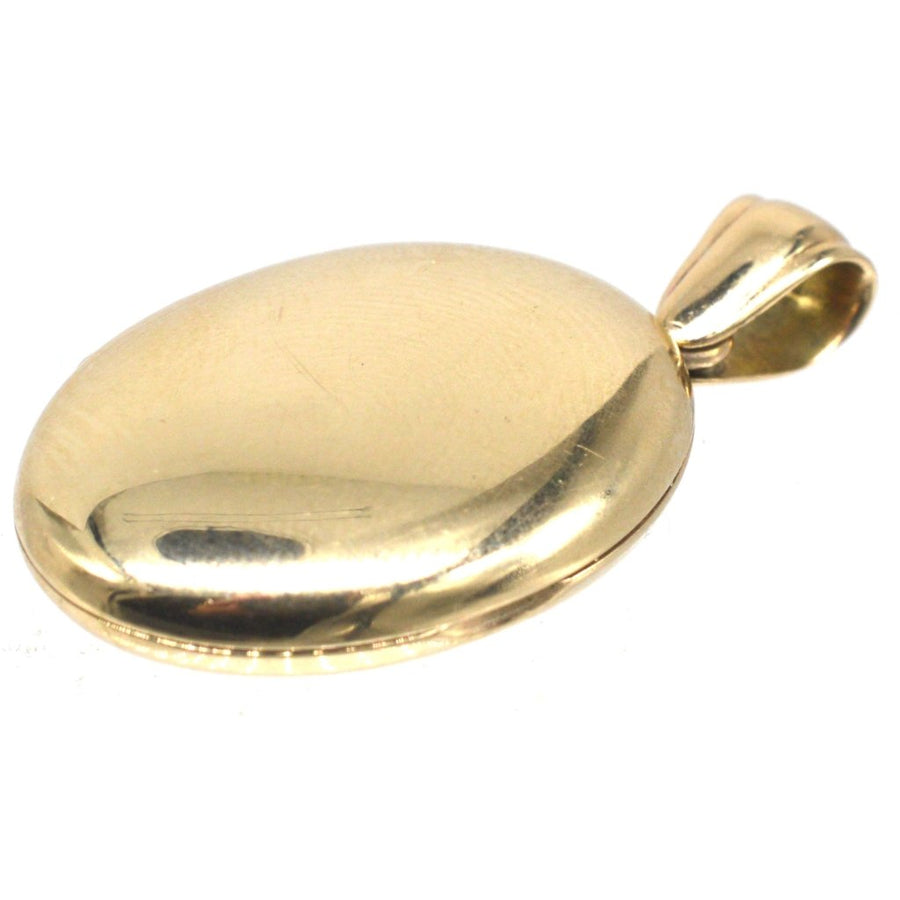 Vintage 9ct Gold Plain Oval Locket with Two Compartments | Parkin and Gerrish (UK)