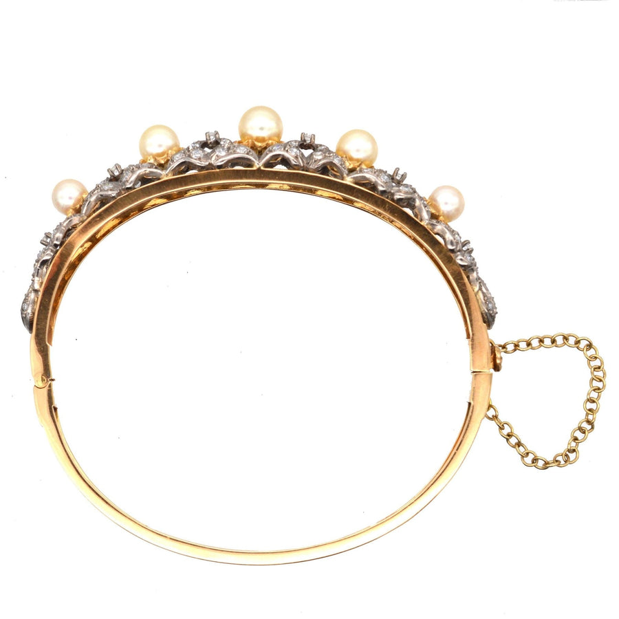 1940s-18ct-gold-cultured-pearl-and-diamond-bangle-parkin-and-gerrish