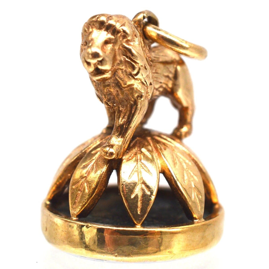 1940's 9ct Gold Pendant with a Lion Standing On Wreath with a Bloodstone Seal | Parkin and Gerrish | Antique & Vintage Jewellery