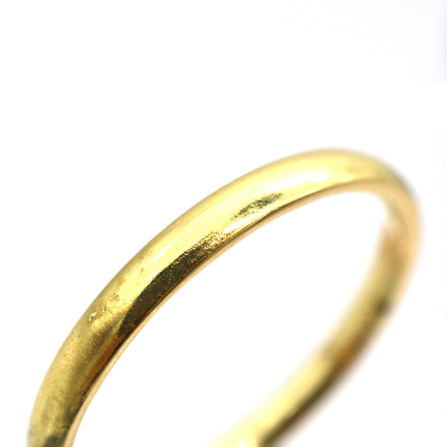 Modern 18ct Gold Wedding Ring (2mm)