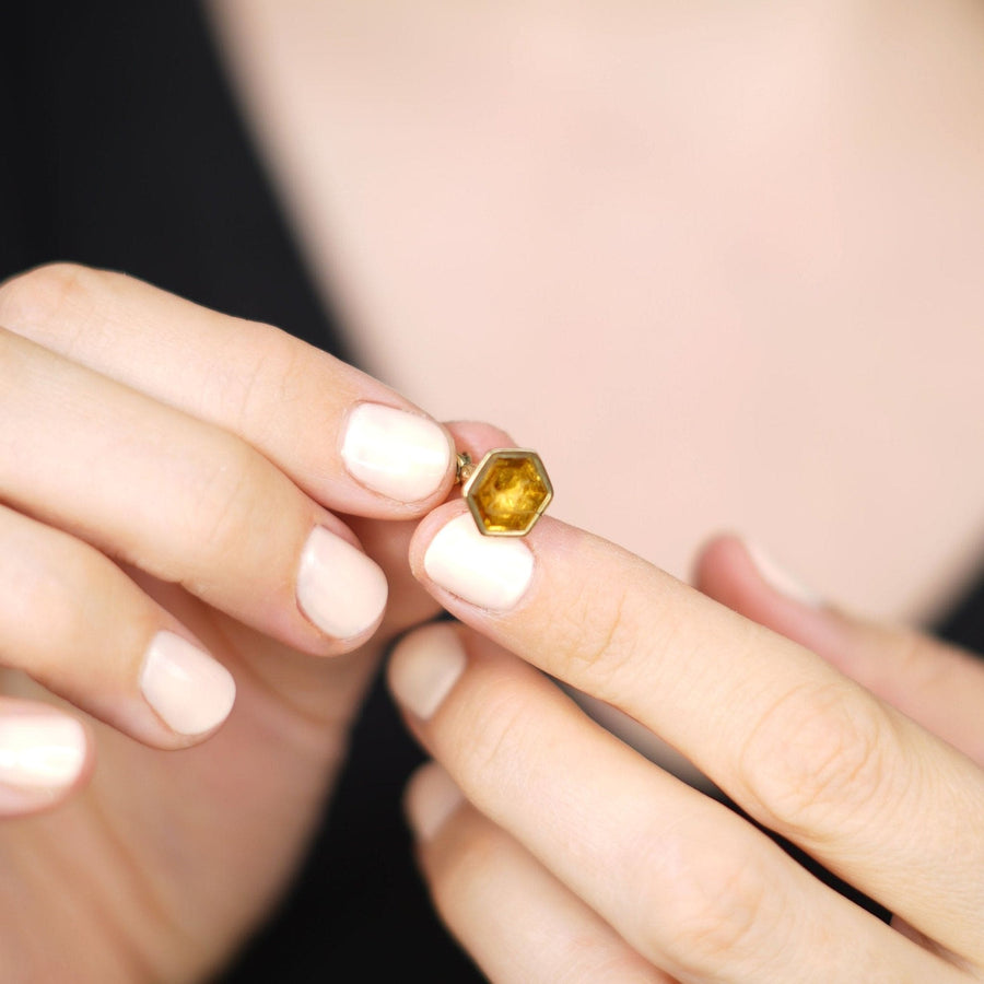 Tiny Early Victorian 9ct Gold Hexagonal Citrine Seal with an Intaglio of a Dog | Parkin and Gerrish (UK)